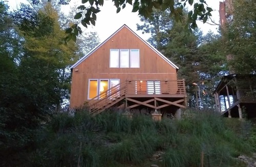 Smallwood House | Modern Catskills Lakefront Home