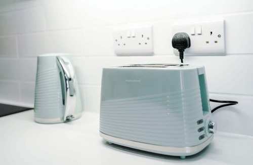 Chester Condo | Modern Central 2 Bed Apartment