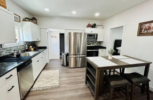 Blackfoot House | Modern Central Blackfoot Living