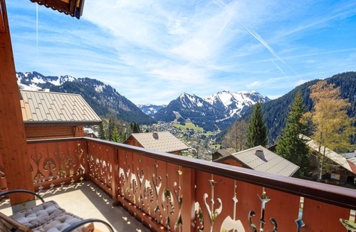 Chatel Ski Chalet | Modern chalet 10pers - close to slopes and center