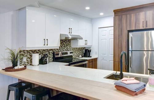 Mont-Tremblant Apartment | Modern Chalet: Beautiful Lake & Mountain View