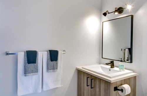 Mont-Tremblant Apartment | Modern Chalet Beautiful Lake Mountain View