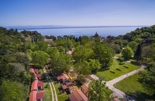 Medveja Ski Chalet | Modern chalet 9 km south of Opatija