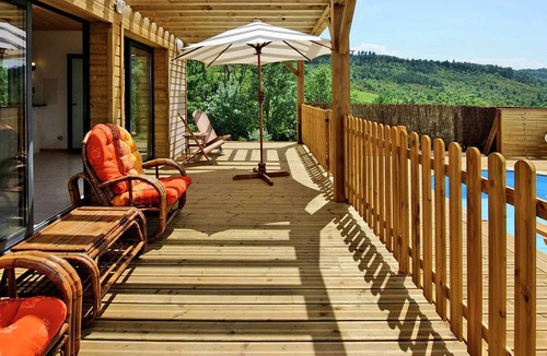 Roquetaillade Ski Chalet | Modern Chalet in Roquetaillade with Swimming Pool
