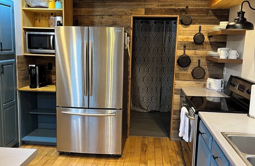 Bradford Ski Chalet | Modern Chalet Near Mt. Sunapee & Lake Massasecum