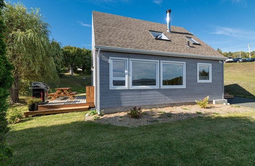 Pointe-au-Pic Condo | Modern chalet near the Casino