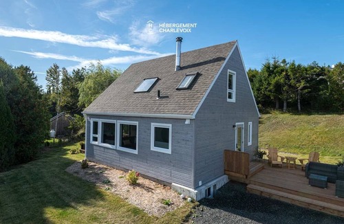 Pointe-au-Pic Condo | Modern chalet near the Casino