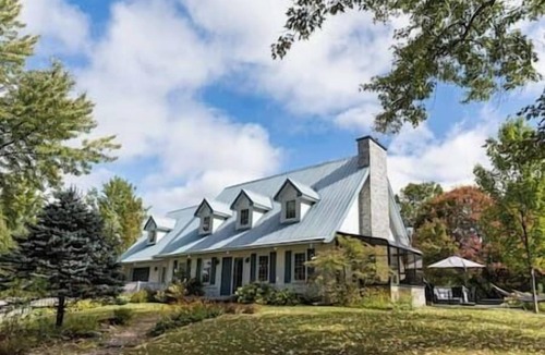 La Conception House | Modern & Charming Canadian house Spa, Sauna, Gym