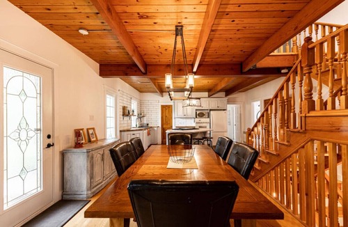 La Conception Cottage | Modern & Charming Canadian house Spa, Sauna, Gym