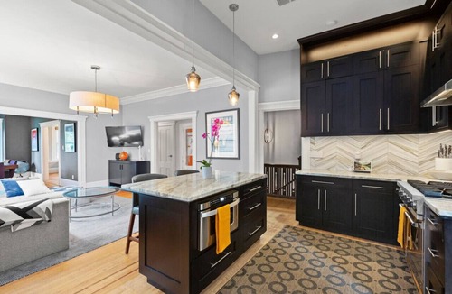 Pacific Heights Condo | Modern Charming Pacific Heights Home Best Location