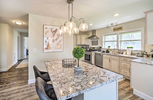 Athens House | Modern-Chic Athens Home - Fish, Ski & Swim!