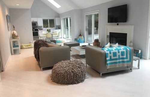 Northwest Harbor House | MODERN, CHIC, CONTEMPORARY HAMPTON CHATEAU