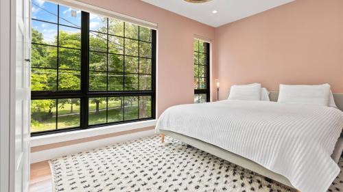 Fishtown House | Modern Chic Fishtown-Philly Home with Roof Deck