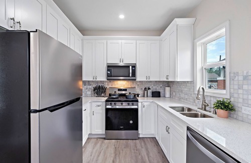 Greater East End House | Modern Chic Retreat in the Heart of EaDo, Houston
