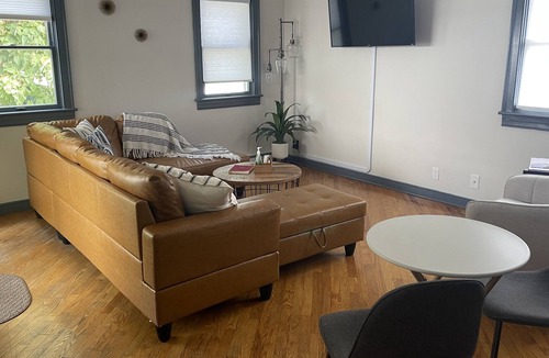 Shepherdstown Apartment | Modern chic spacious apartment - One minute walk downtown!!