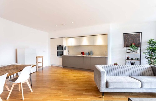 Turnham Green Apartment | Modern Chiswick Apartment