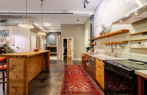 Central Business District Apartment | Modern City Loft Downtown Lynchburg VA LYH HUGE