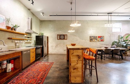 Central Business District Apartment | Modern City Loft Downtown Lynchburg VA LYH HUGE