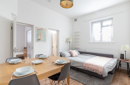 Hackney Downs Apartment | Modern Clapton two Bedroom apartment