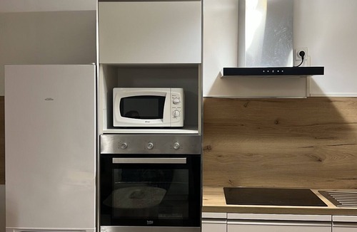 Romans-sur-Isere Apartment | Modern cocoon · Quays of the Isère · 2 bedrooms