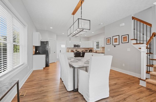 Columbus House | Modern Comfort & 2-Car Garage