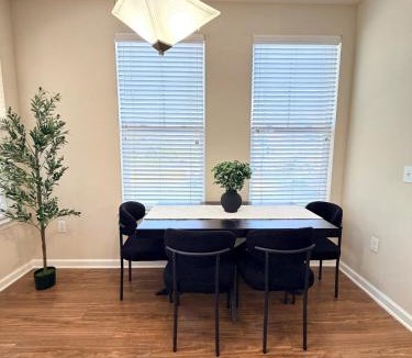 Addicks Apartment | Modern Comfort, 3-Bed Apartment with Balcony