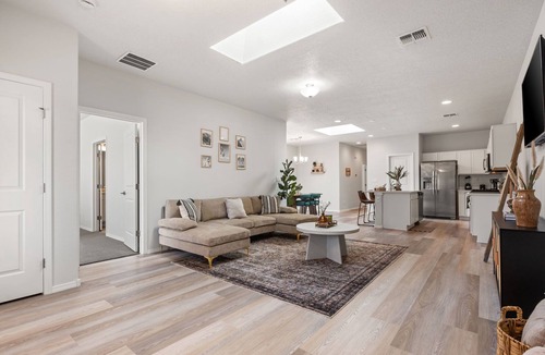 Mesa Del Sol Innovation Park House | MODERN COMFORT 3BR HOME NEAR AIRPORT & NETFLIX