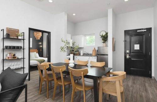 Maxwell Apartment | Modern Comfort Condo Only 2 Mile to Downtown Broadway