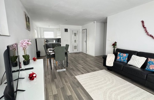 Gumbrechtshoffen Apartment | Modern, comfortable apartment - ideal for exploring Northern Alsace