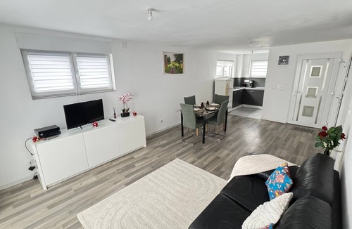 Gumbrechtshoffen Apartment | Modern, comfortable apartment - ideal for exploring Northern Alsace