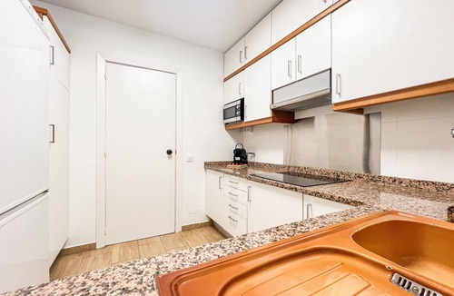 Les Escaldes Apartment | Modern Comfort in Escaldes-Engordany, 3 Bedrooms, Parking
