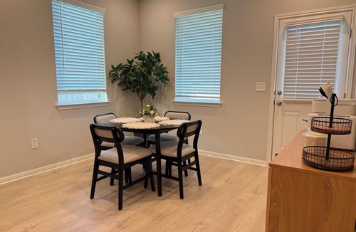 Buda House | Modern Comfort in Buda – Family & Group Friendly