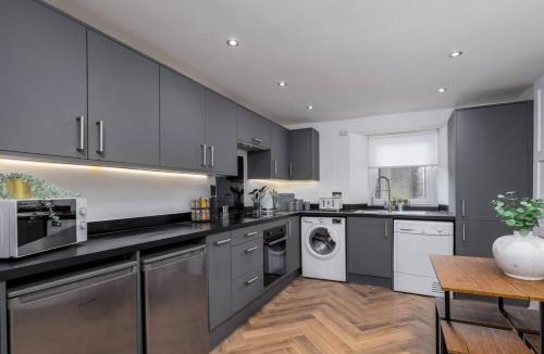 Callander House | Modern Comfort in Historic Callander