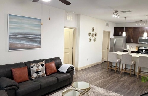 Baymeadows Apartment | Modern Comfort in the Heart of Southside