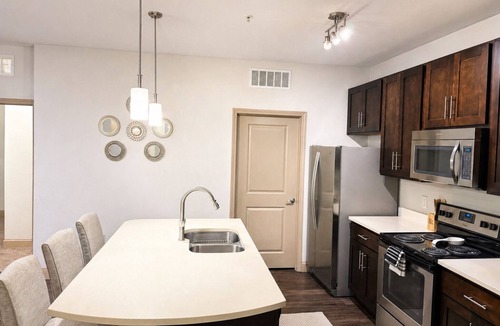 Baymeadows Apartment | Modern Comfort in the Heart of Southside