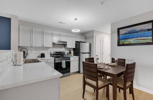 Westover Apartment | Modern Comfort Meets Fayetteville Charm (cb)