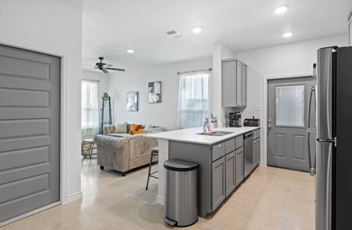 Temple House | Modern Comfort Meets Convenience at Temple Twin Retreat