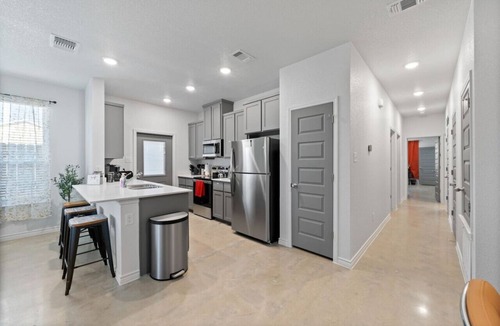 Temple House | Modern Comfort Meets Convenience at Temple Twin Retreat