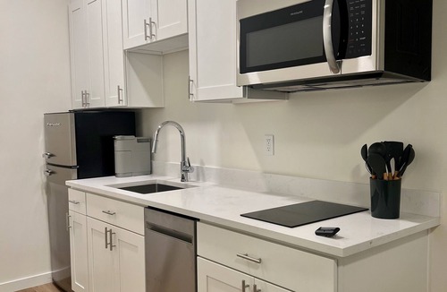 White Center Condo | Modern Comfort Meets Stylish Studio