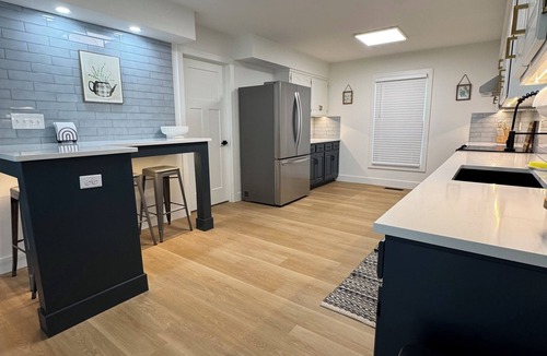 Grandview House | Modern Comfort on Crystal – Sleeps 16!