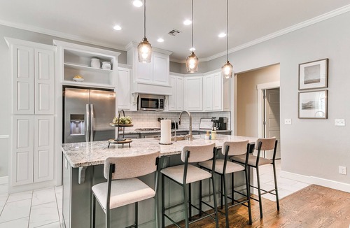 Moore House | Modern Comfort on SE 38th St