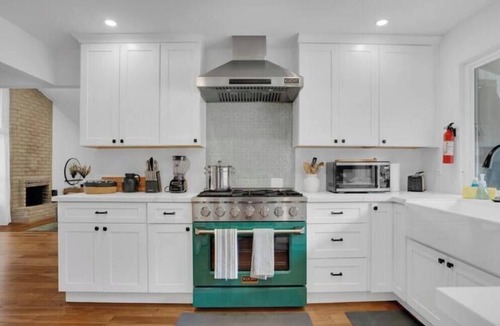 Pinole House | Modern Comfort: Silvercreek Edition