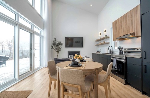 Saint Come Ski Chalet | Modern Comfort | SPA | Mountain | Chalet KNOX