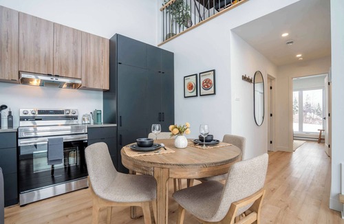 Saint Come Ski Chalet | Modern Comfort | SPA | Mountain | Chalet KNOX