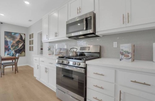 Lathrop House | Modern Comfort: Stanford Crossing Edition