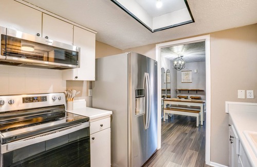 Grand Prairie House | Modern Comfort Townhome