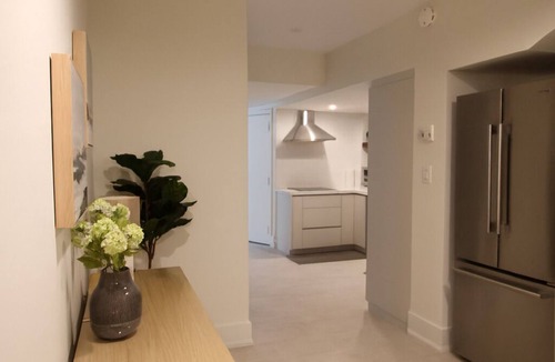 Richmond Hill House | Modern Comfort |Walk-Out Suite