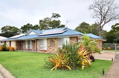 Woodgate House | Modern Comfort with a Pool