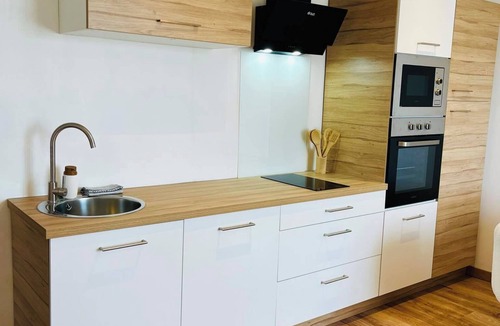 Maubeuge House | Modern, comfortable 2-bedroom gîte with whirlpool bath & sauna