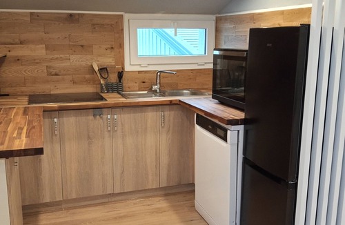 Mardie Apartment | Modern, comfortable 4/6p apartment 10 min from Orleans